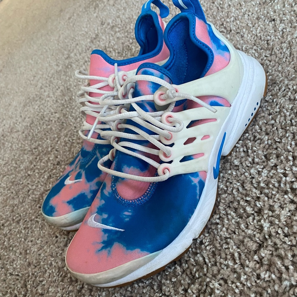 Women’s Nike prestos size 7